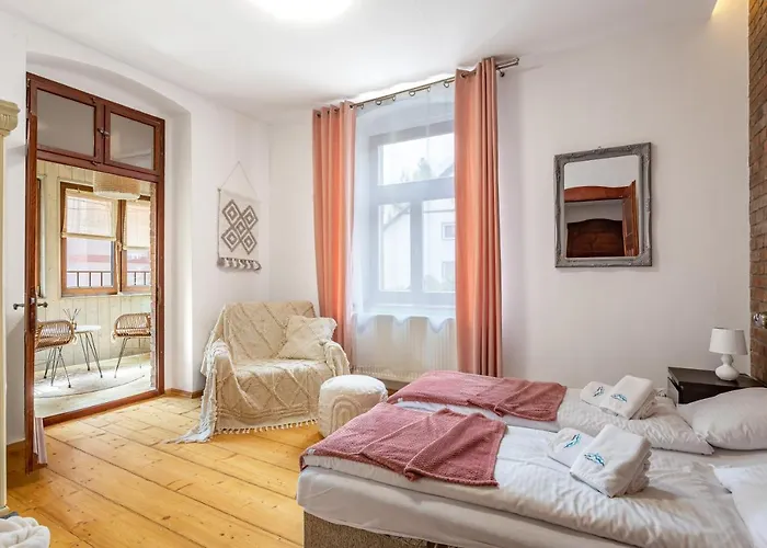 Apart-invest Skandynawski 스클라르스카포렘바